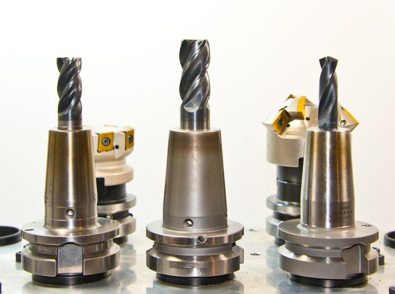 double column machine cutters double column cnc machining toolings double column milling toolings drilling cutter dcm 1000 wise hi tech industrial cnc